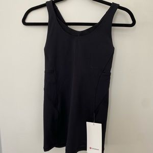 Lululemon stash and run tank